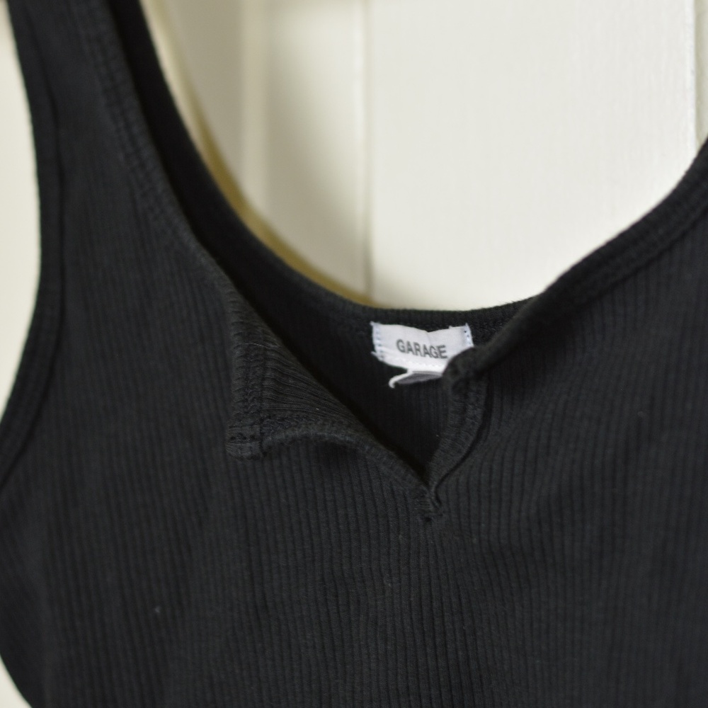Cropped Top - Picture 3 of 7